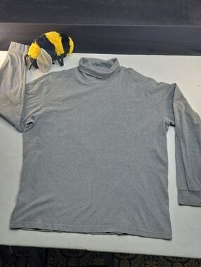 Eddie Bauer Men's Grey Turtleneck Sweater